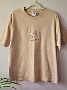 🌲 Vintage Alstyle Alaska Moose Embroidered Tee